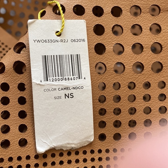 BCBGGeneration Tote Bag NWT - Picture 9 of 12